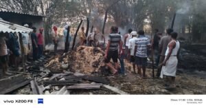 अज्ञात कारणों से आग लगने से भारी नुकसान 