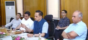 कृषि और ग्रामीण विकास को नई गति देने की पहल, 27 अप्रैल से प्रारंभ होगा ग्राम रथ अभियान,
योजनाओं को गांव-गांव तक पहुंचाने का सशक्त माध्यम बनेगा यह अभियान - मुख्य सचिव